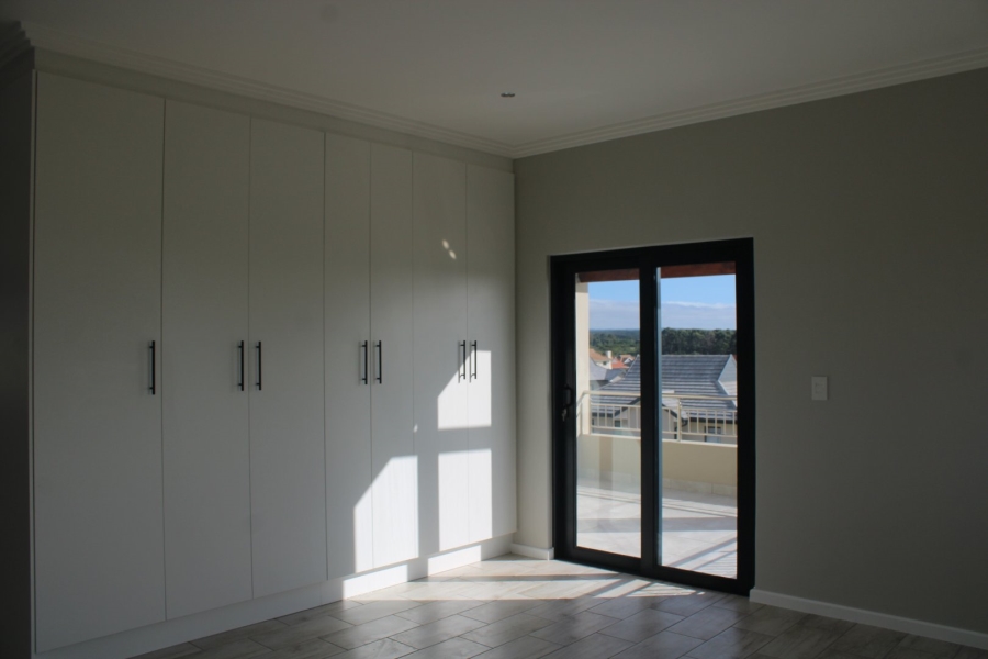 4 Bedroom Property for Sale in Kidds Beach Eastern Cape